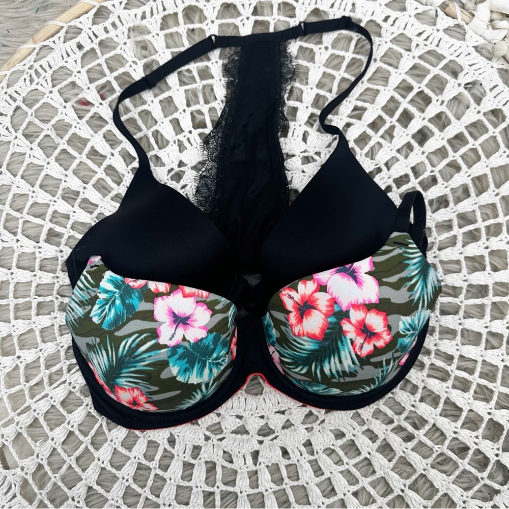 Victoria’s Secret Pink Bra Bundle Size 32D